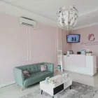 Gambar 1 PerusahaanBEAUTYLOGICA CLINIC Skin Treatments di Jakarta Barat JK