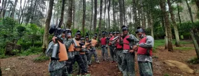 Gambar 1 PerusahaanFRESTOUR & TRAVEL Travel Bureaus di Bandung JB