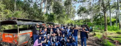 Gambar 2 PerusahaanFRESTOUR & TRAVEL Travel Bureaus di Bandung JB