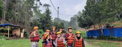 Gambar 5 PerusahaanFRESTOUR & TRAVEL Travel Bureaus di Bandung JB