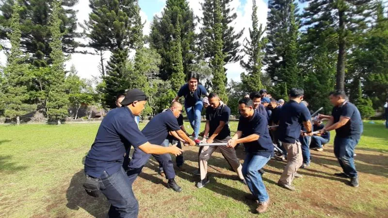 Gambar 4 PerusahaanFRESTOUR & TRAVEL